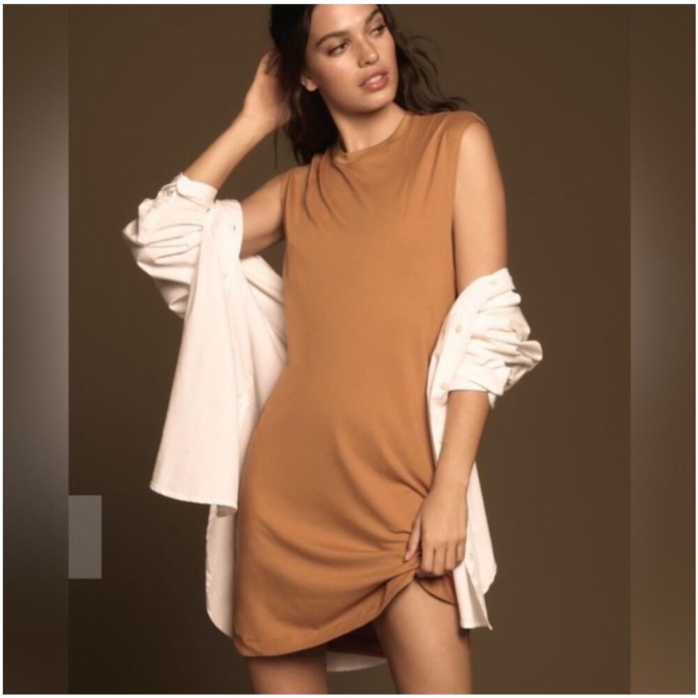 Varley Women's Naples Shift Dress 31.5 Almond Size L NWT Stretch Athleisure